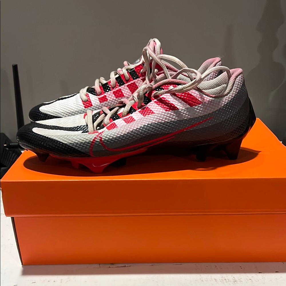 Nike Vapor Edge 360-2 Speed Red and Black Athletic Shoes for football